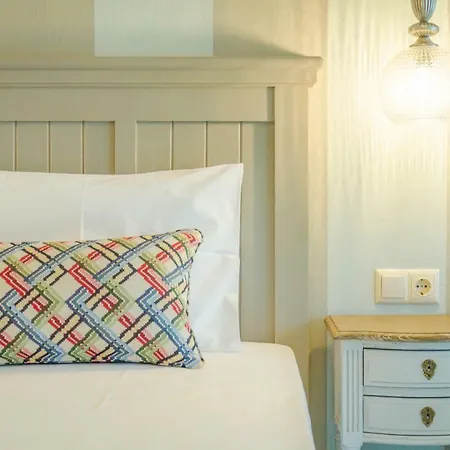 Palm * Limenas (Thasos)