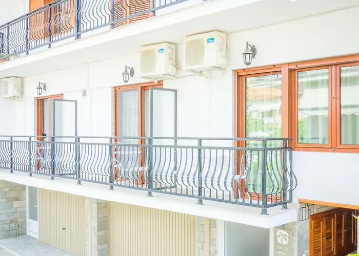 Palm * Limenas (Thasos)